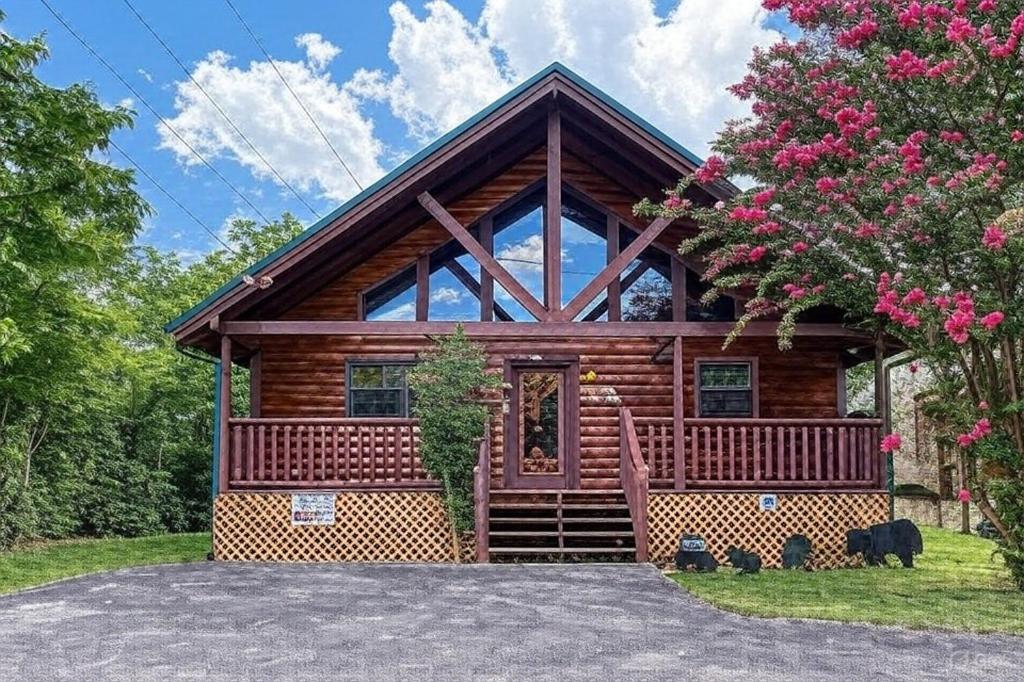 Holiday home Always Kiss Me Goodnight- Hot Tub, Get 1089 Of Free Area Attraction Tickets For Each Paid Day!